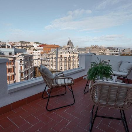 Friendly Rentals Gran Via Барселона Екстериор снимка