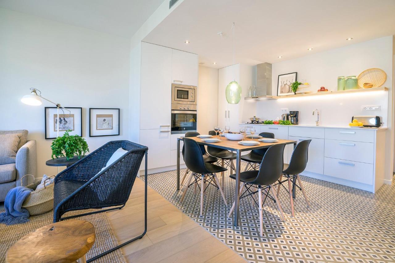 Friendly Rentals Gran Via Барселона Екстериор снимка