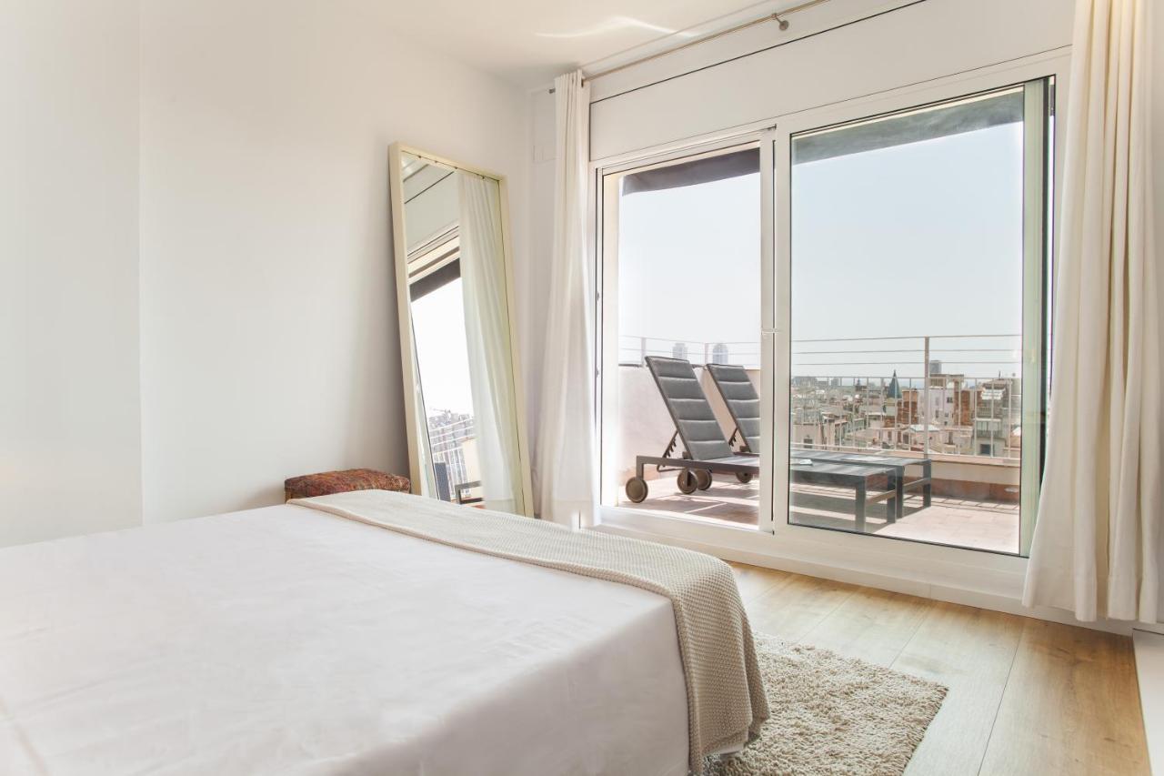 Friendly Rentals Gran Via Барселона Екстериор снимка