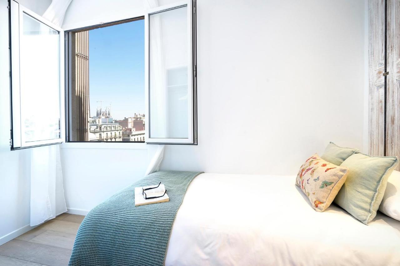 Friendly Rentals Gran Via Барселона Екстериор снимка