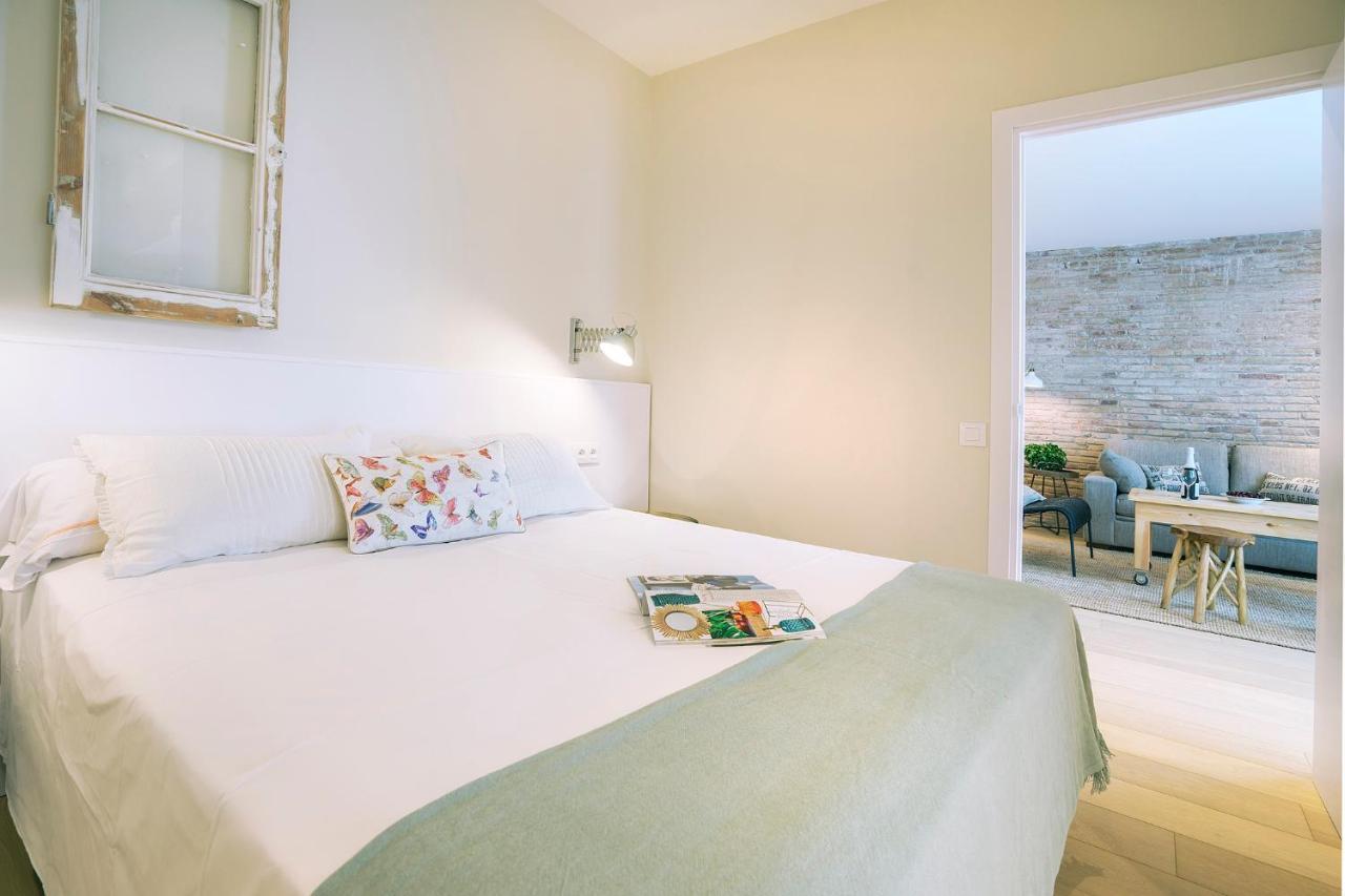 Friendly Rentals Gran Via Барселона Екстериор снимка