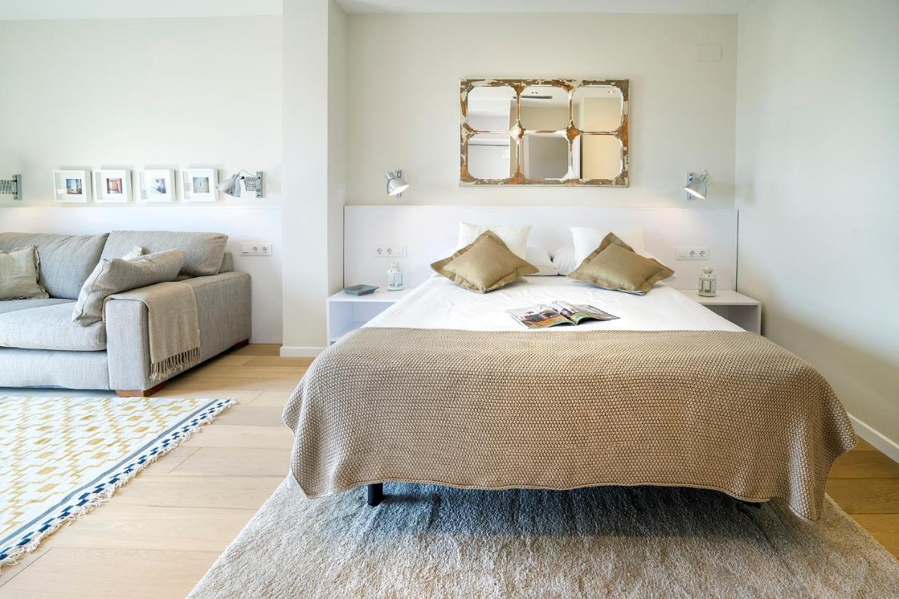 Friendly Rentals Gran Via Барселона Екстериор снимка