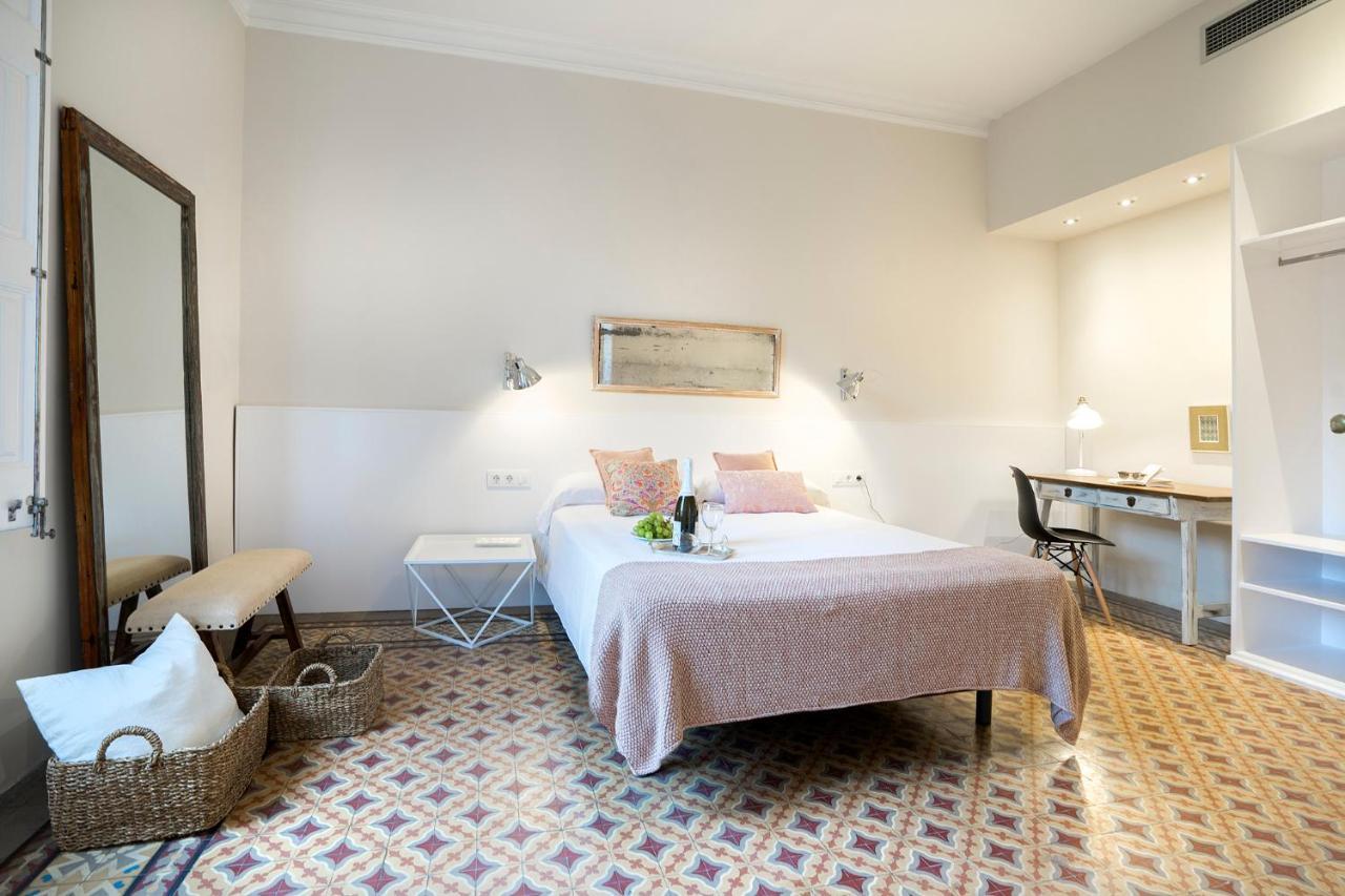 Friendly Rentals Gran Via Барселона Екстериор снимка