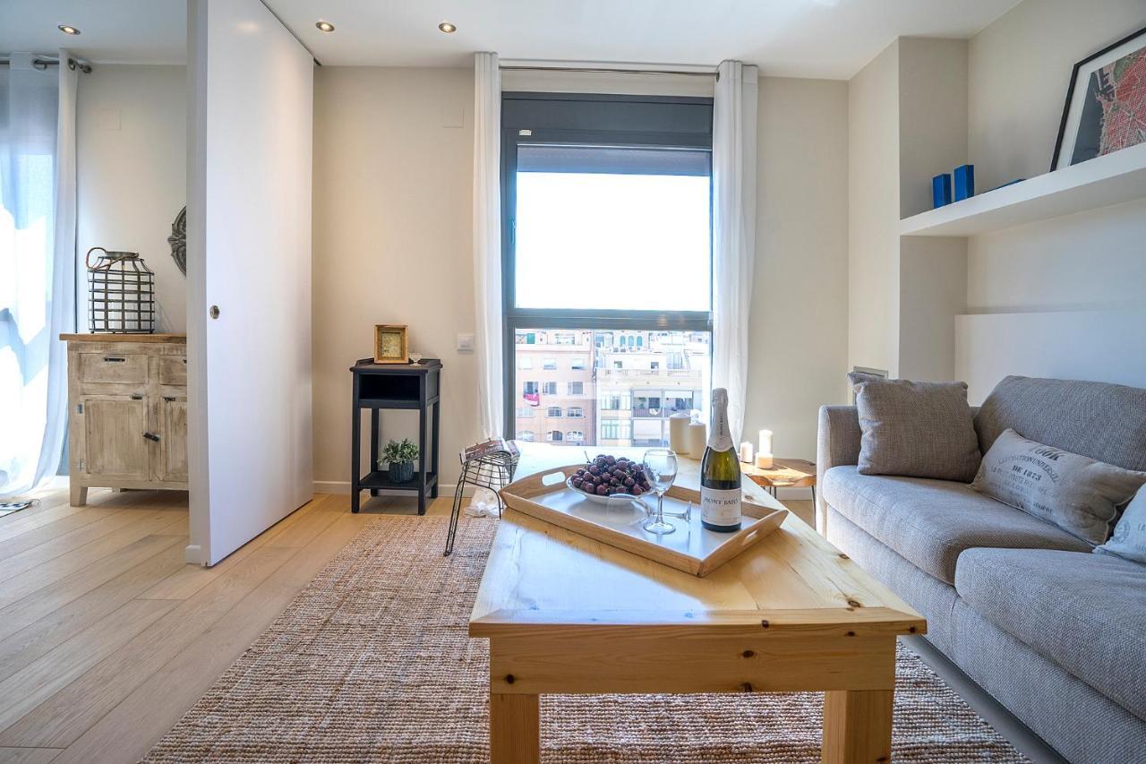 Friendly Rentals Gran Via Барселона Екстериор снимка
