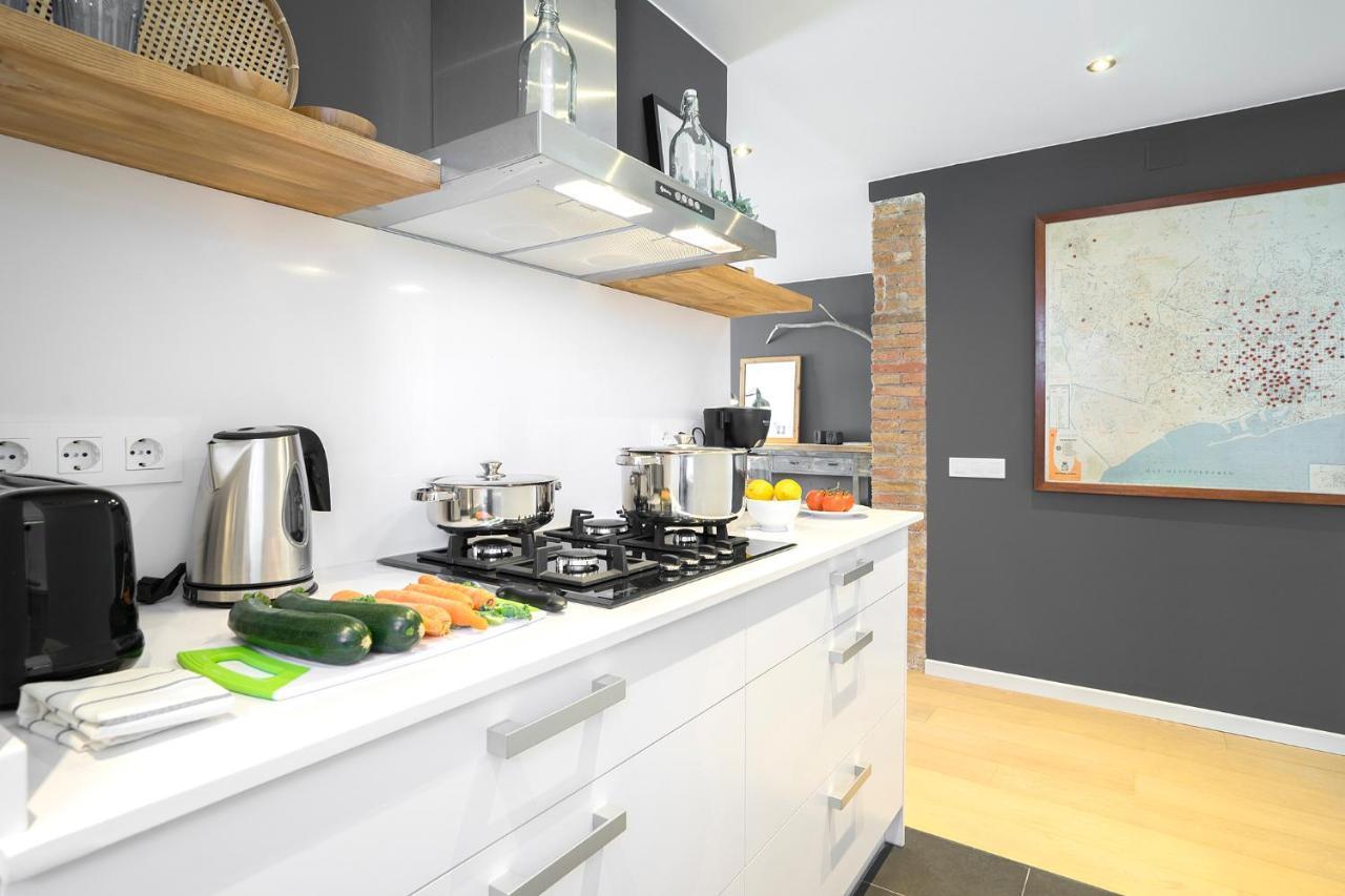 Friendly Rentals Gran Via Барселона Екстериор снимка